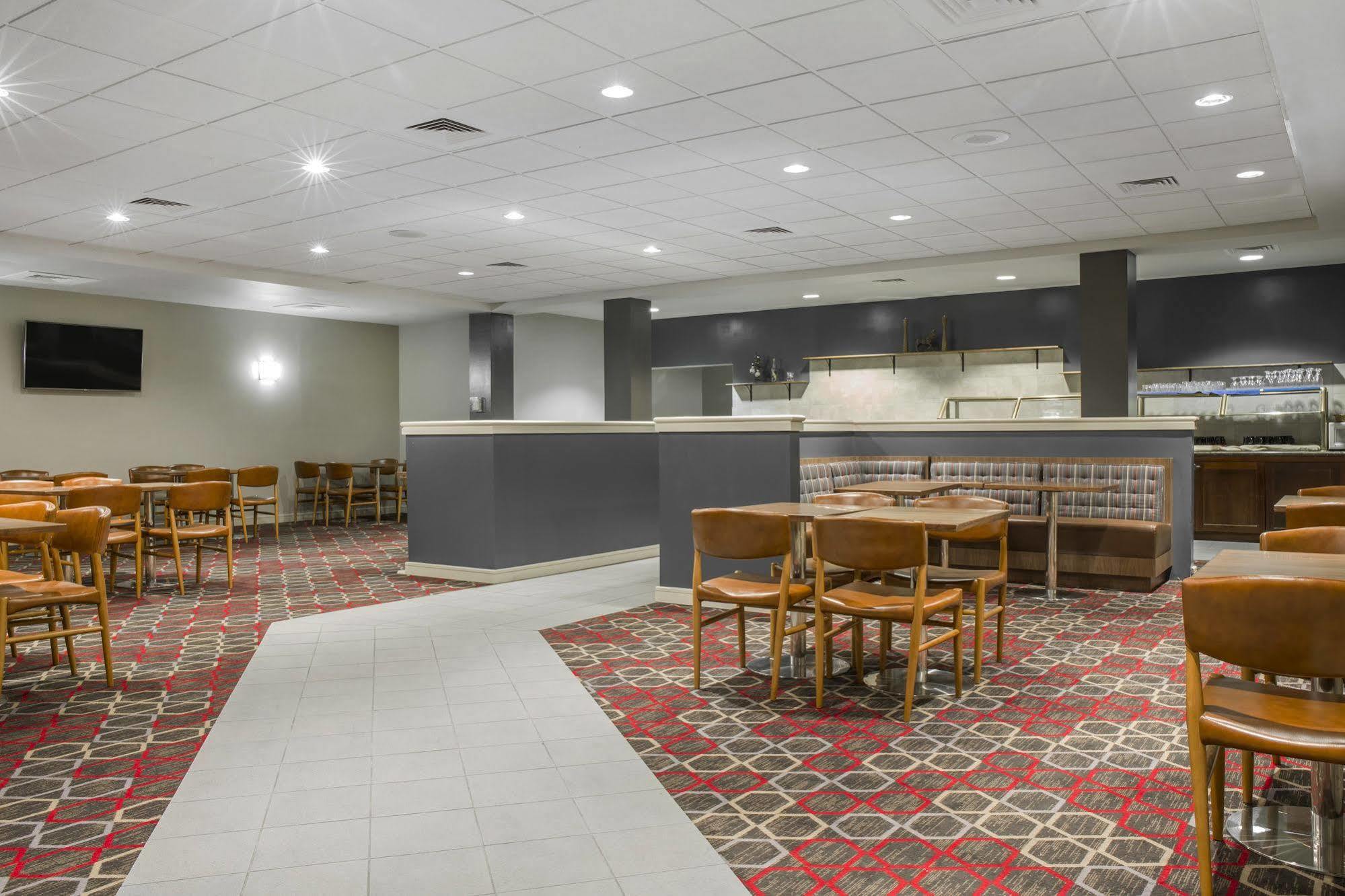 Quality Inn Lexington -Horse Park Exterior photo